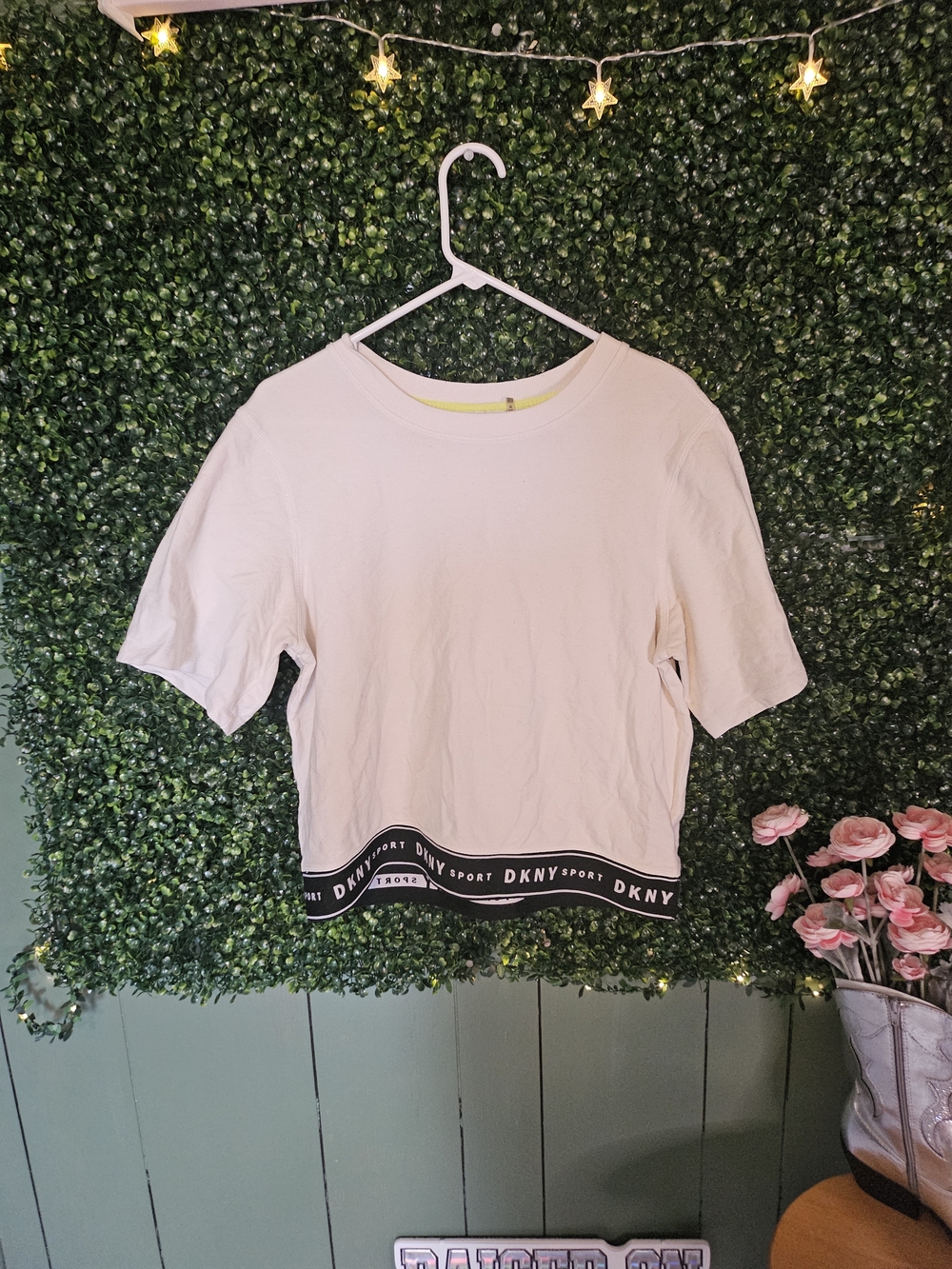 DKNY White Cropped Tee with Logo Elastic Hem